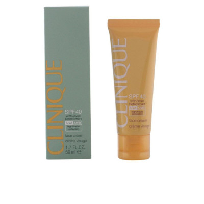 Clinique Sun Clinique Crema Viso Solare Con Spf 40 Pelle Radiante Ogni Giorno 50 ml